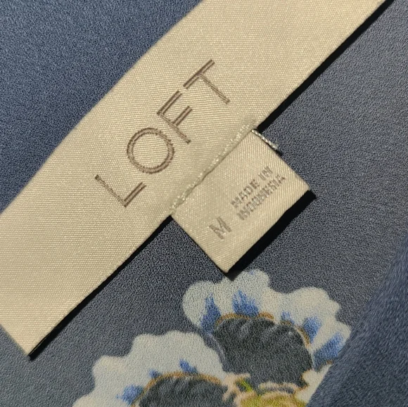 LOFT Navy Floral Women's Blouse - Picture 2 of 4